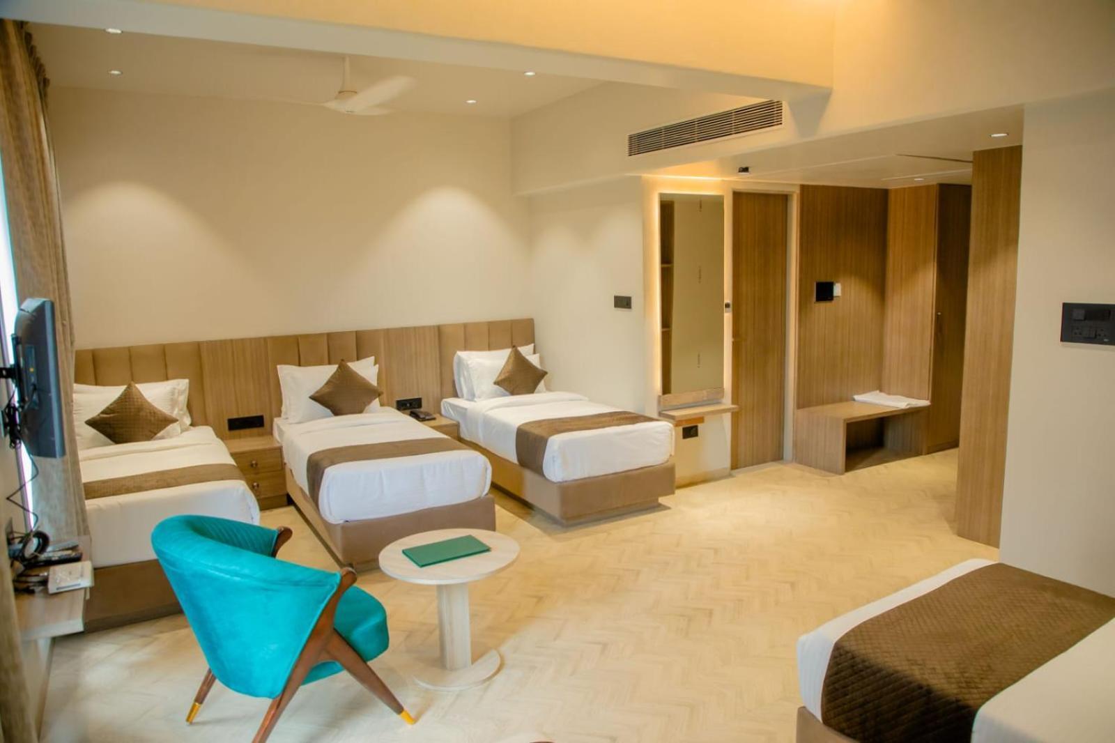 Narayani Executive Otel Tuljapur Dış mekan fotoğraf