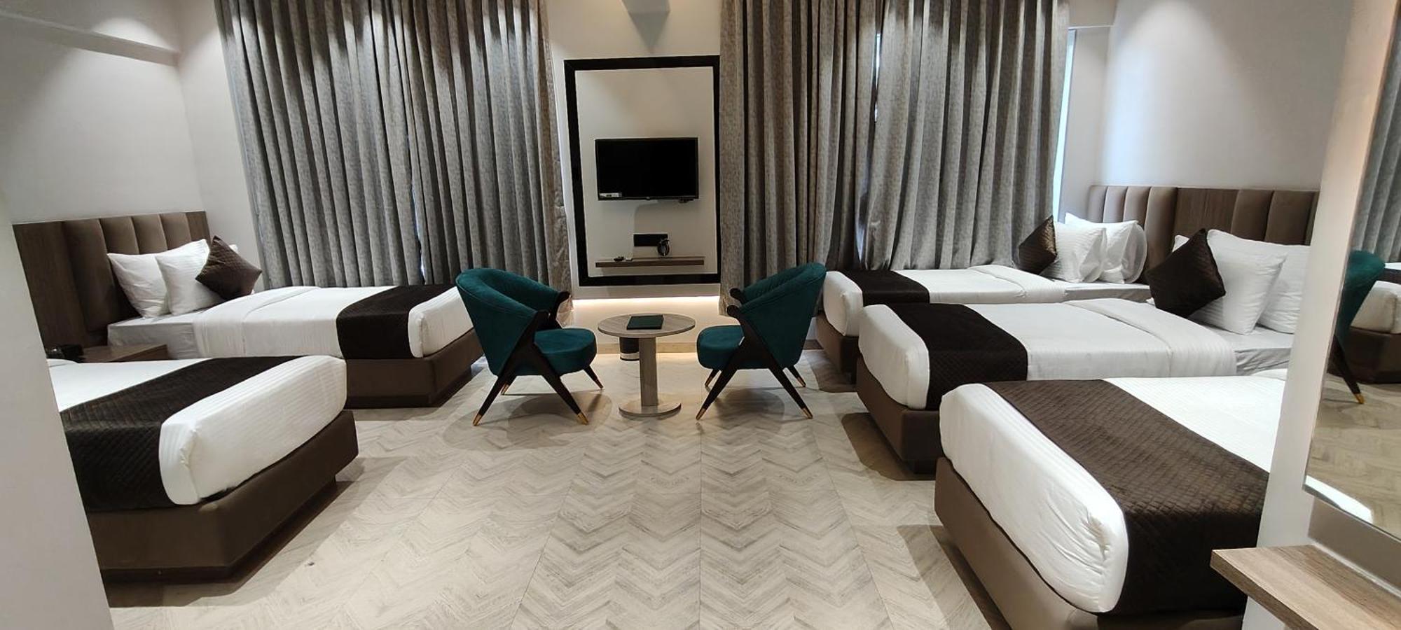 Narayani Executive Otel Tuljapur Dış mekan fotoğraf